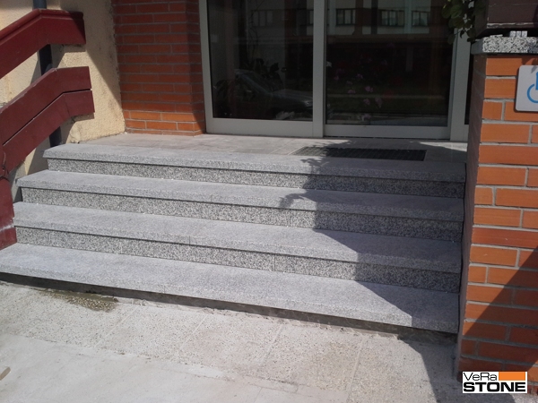 VeRaSTONE renovace a oprava schod z kamene Hradec Krlov